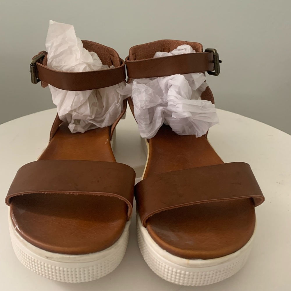 MIA Leather platform sandals